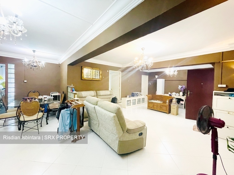 Woodlands Street 13 thumbnail photo